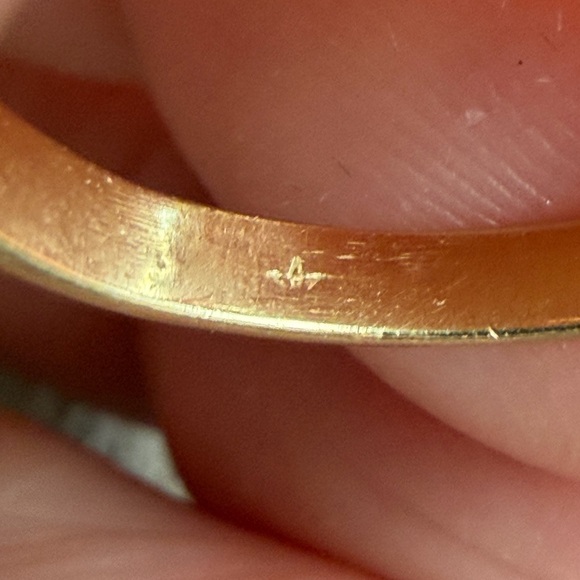 14 karat gold Diamond Ring - Picture 10 of 11